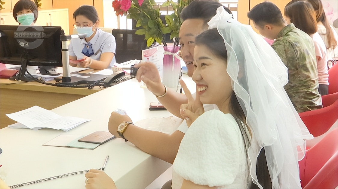 昆明滇池的爱情故事,昆明巷里的爱情故事