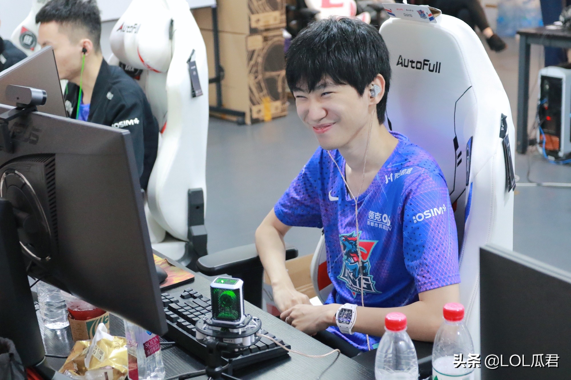 lnglight韩服登顶,lng官宣light离队微博