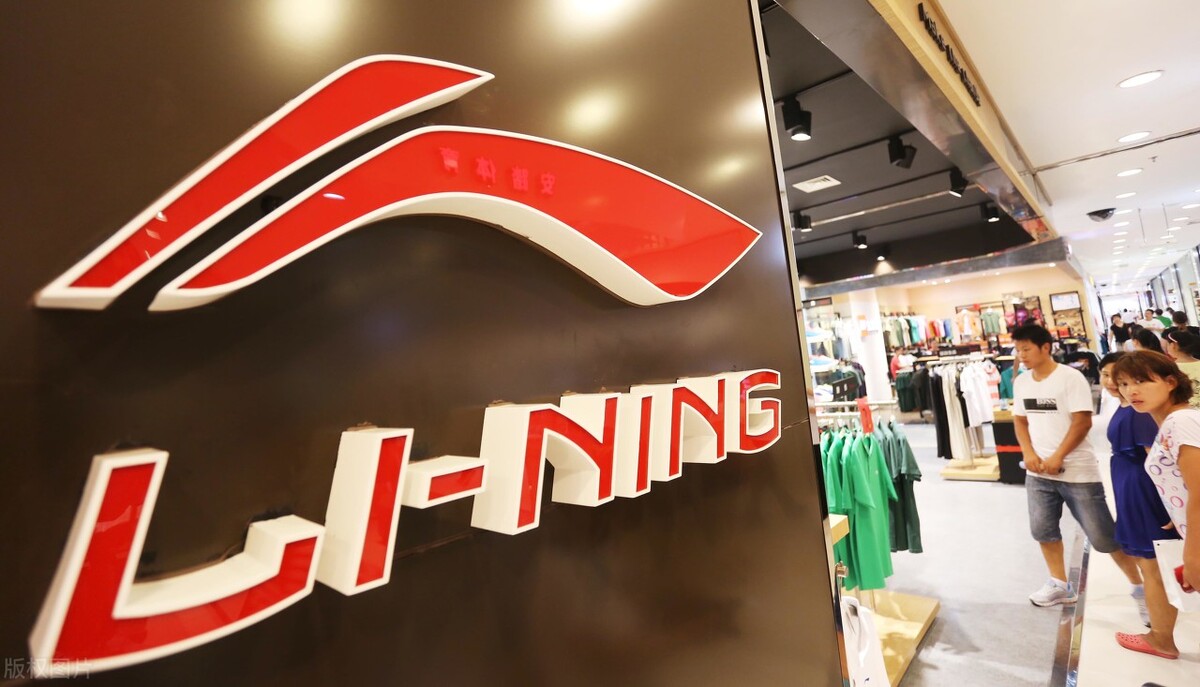 耐克起诉阿迪达斯抄袭，63.83%受访者认为巨头掐架会利好国产品牌