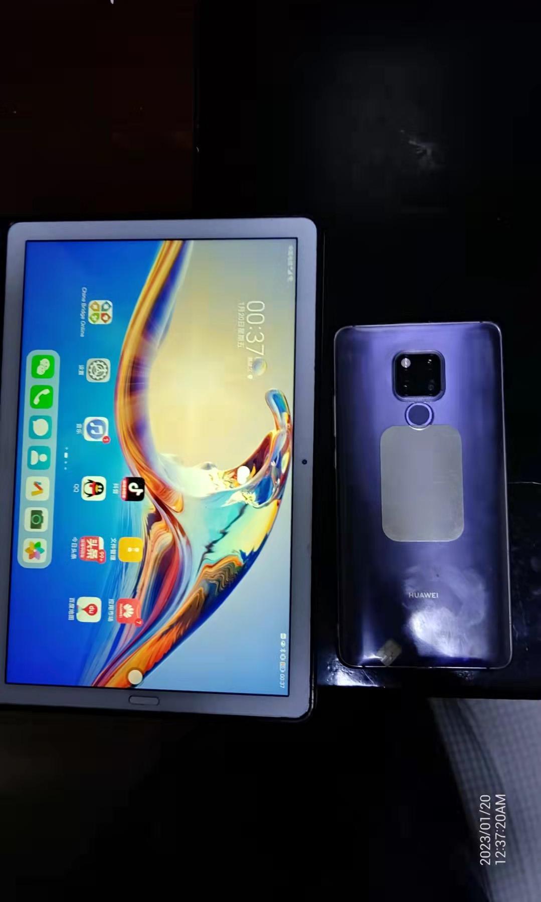 出售两台自用手机,出售3个厚平板