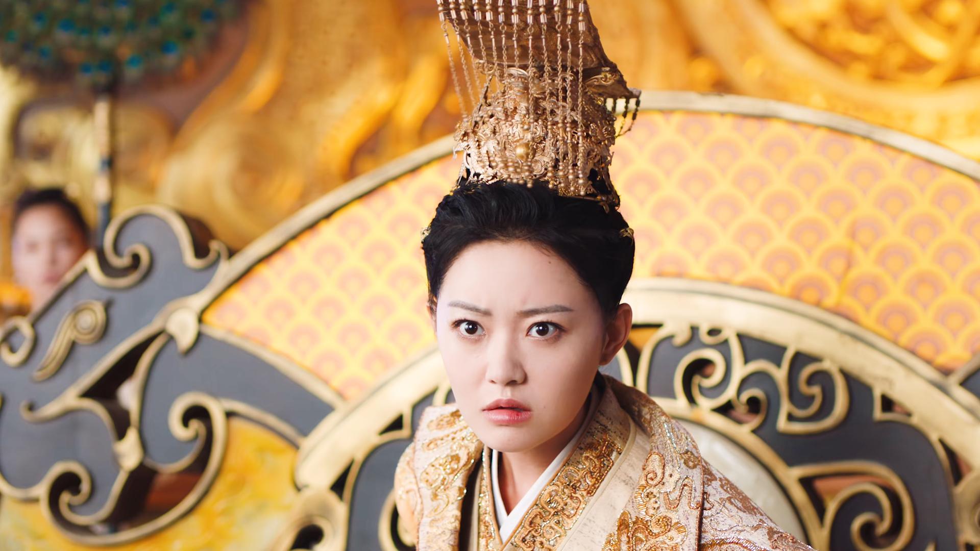 城主大人1：女子被迫穿男装当皇帝，成年后还被妃子追着要同房！