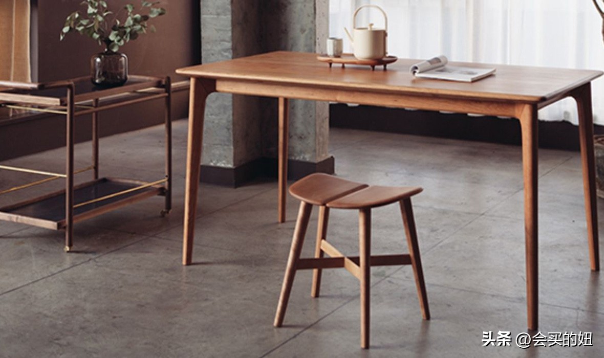 餐厅加厚实木餐桌纯实木,值得推荐的实木餐桌