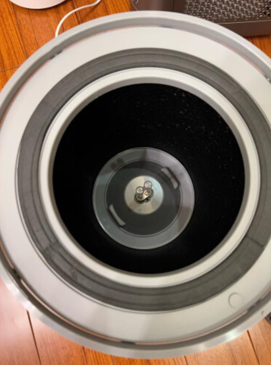 亲自对比两款高端空净，拆开发现里面各有乾坤，国产技术反超洋货