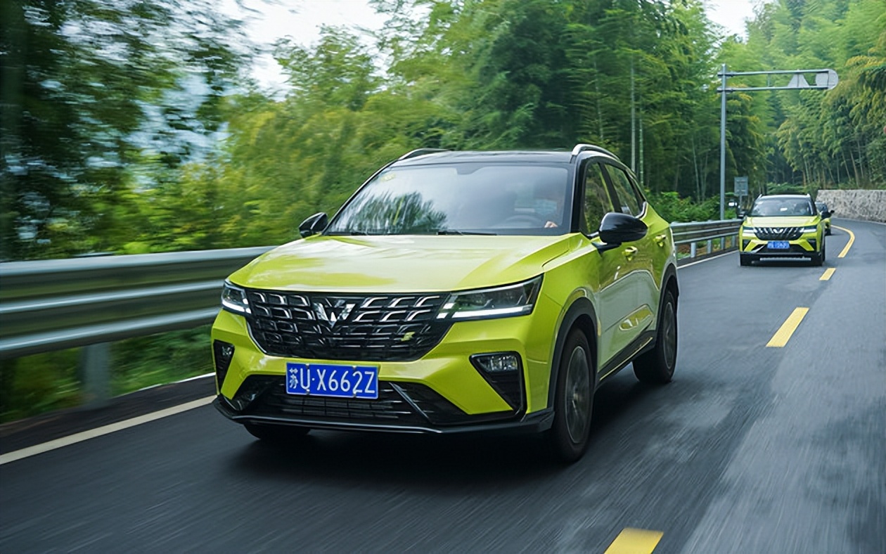 五菱星驰是轿车还是suv,五菱suv星驰型价格