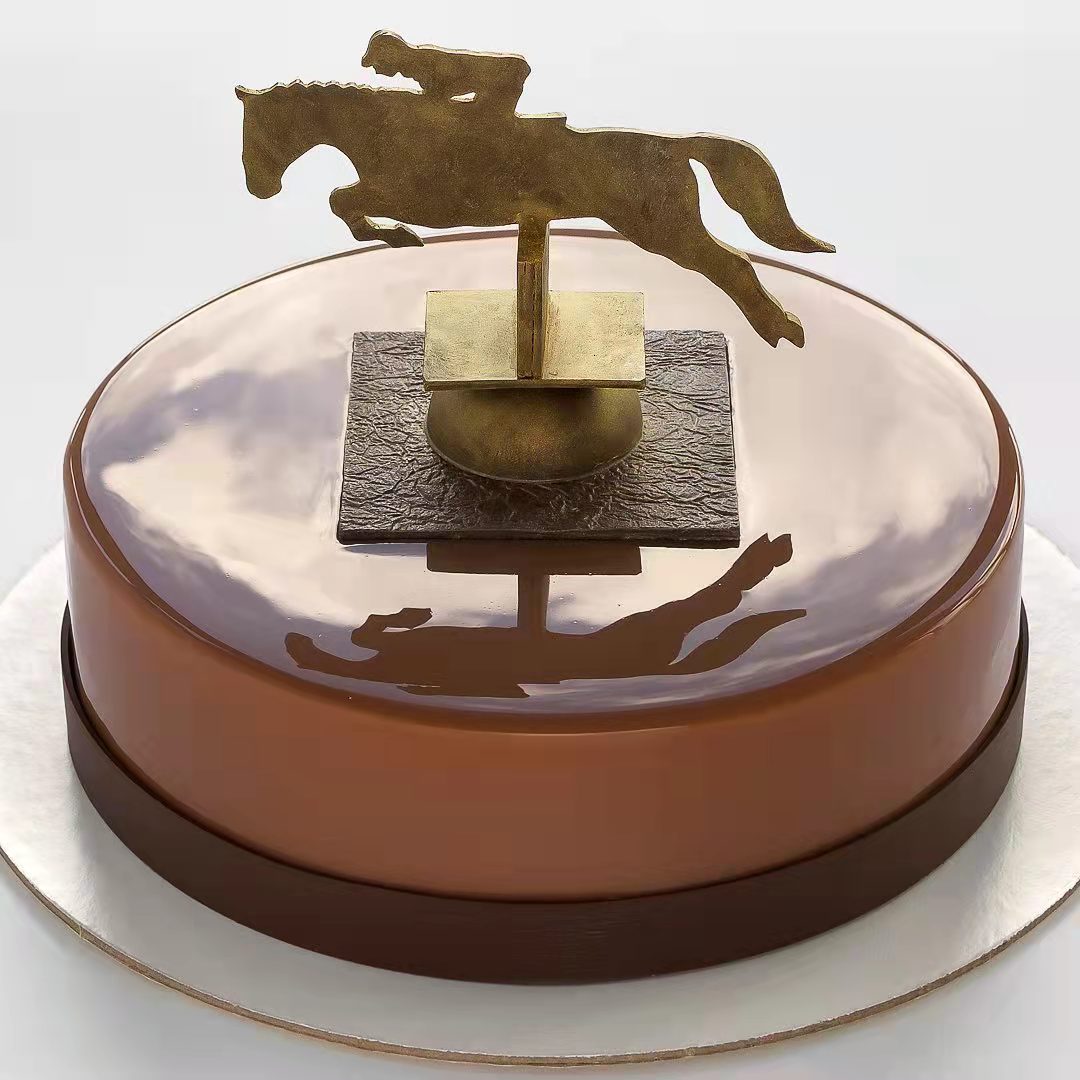 价值2000元的完美镜面蛋糕有多美？顶级镜面蛋糕设计欣赏