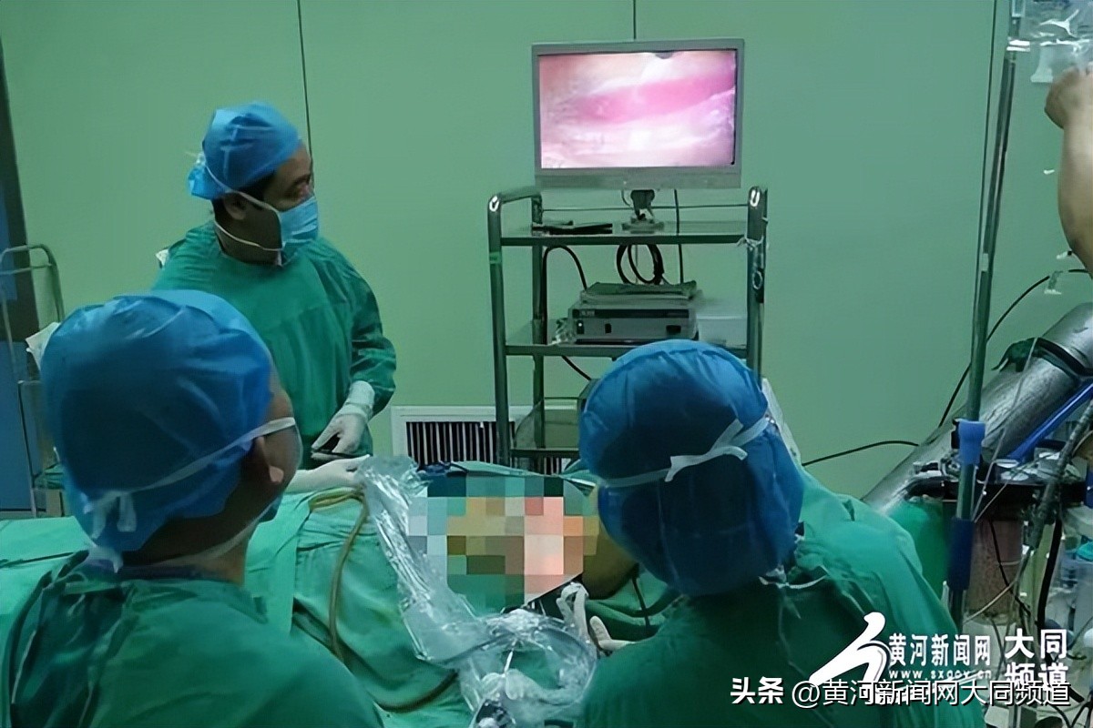 强！强！强！国药同煤总医院普外科二病区成功开展乳腔镜下乳腺癌改良根治术