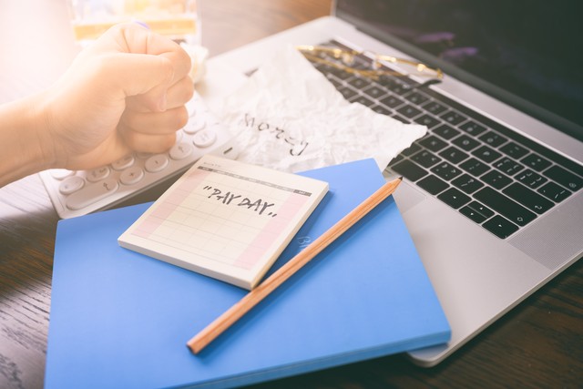 90后负债几十万到广州勇敢创业,广东90后创业者心酸史