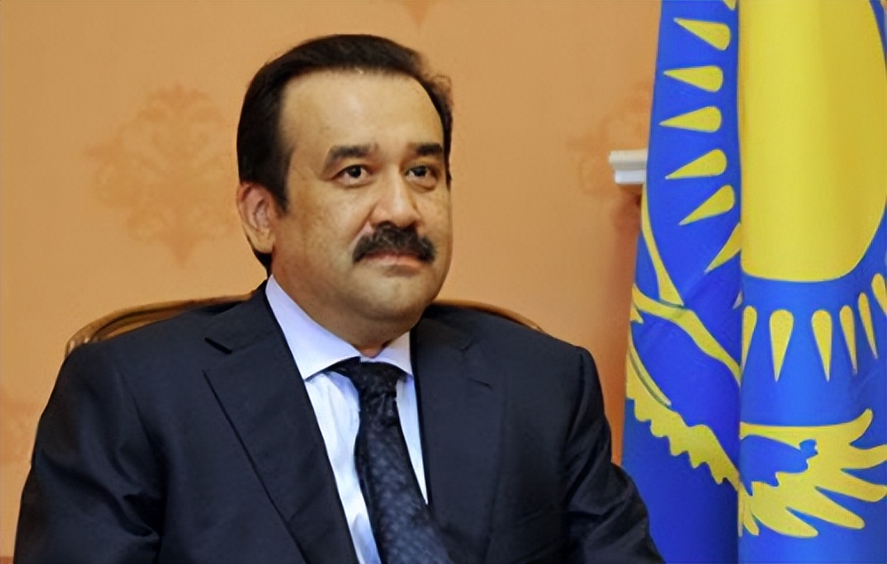 这国总统狂秀中文！有多少中国校友在外国当总统？