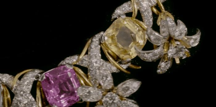 她是顶级豪门家族的千亿儿媳，一生低调，却连总统夫人都羡慕不已