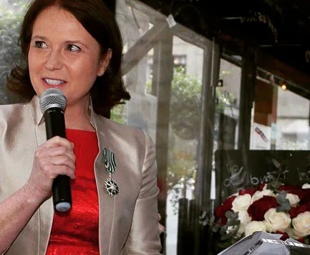 出道失败只因“不是男的”？她的同款“大师香薰”如今却全网疯抢