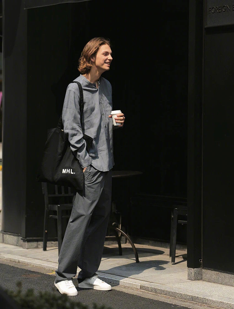 鍠滄绌垮伐瑁呰￥鐨勭敺鏈嬪弸,绌跨敺鏈嬪弸鐨勫伐瑁呰￥