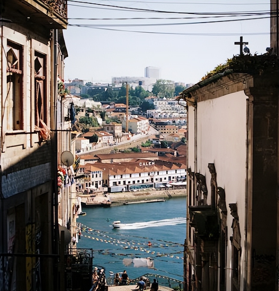 葡萄牙黄金签证转永居政策,葡萄牙黄金签证2024年