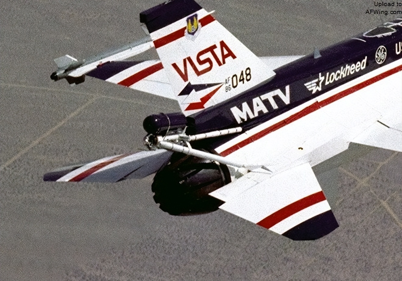 洛克希德f-16战斗机,蝰蛇的秘密f16