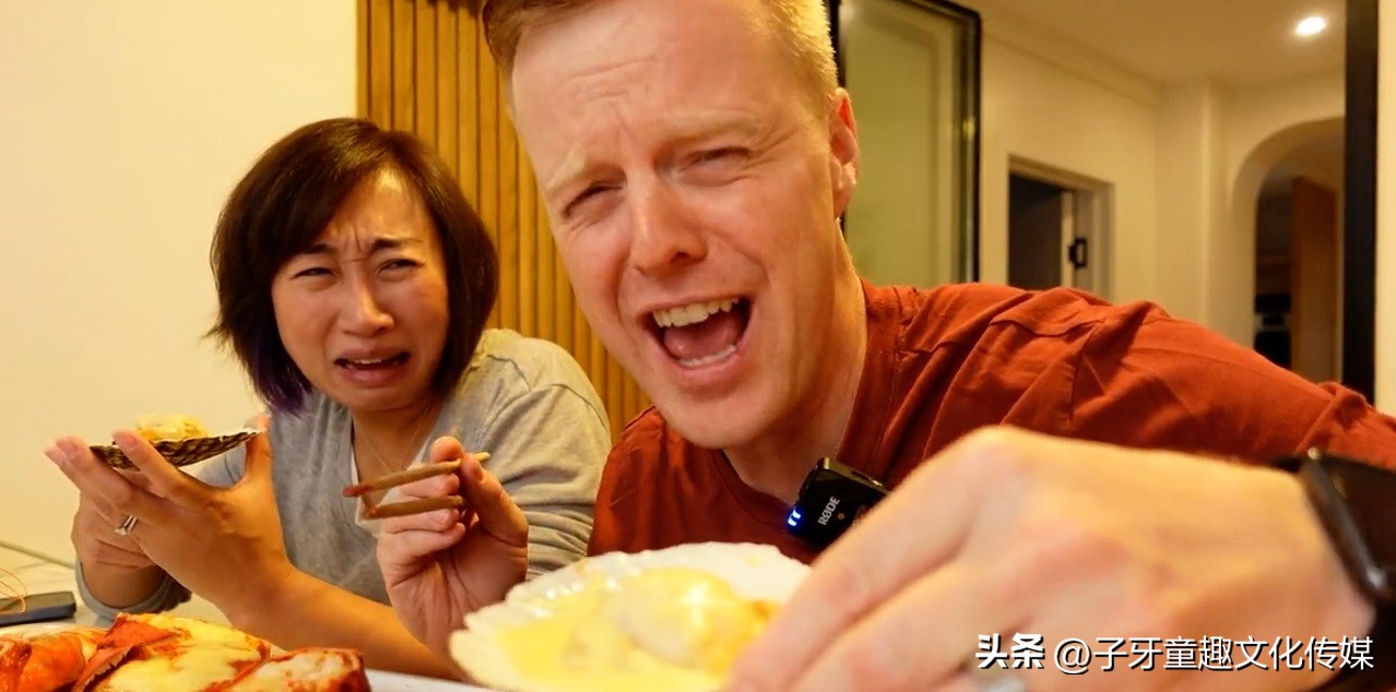 吃货老外铁蛋儿吃海蛎子,大连铁蛋儿海蛎子