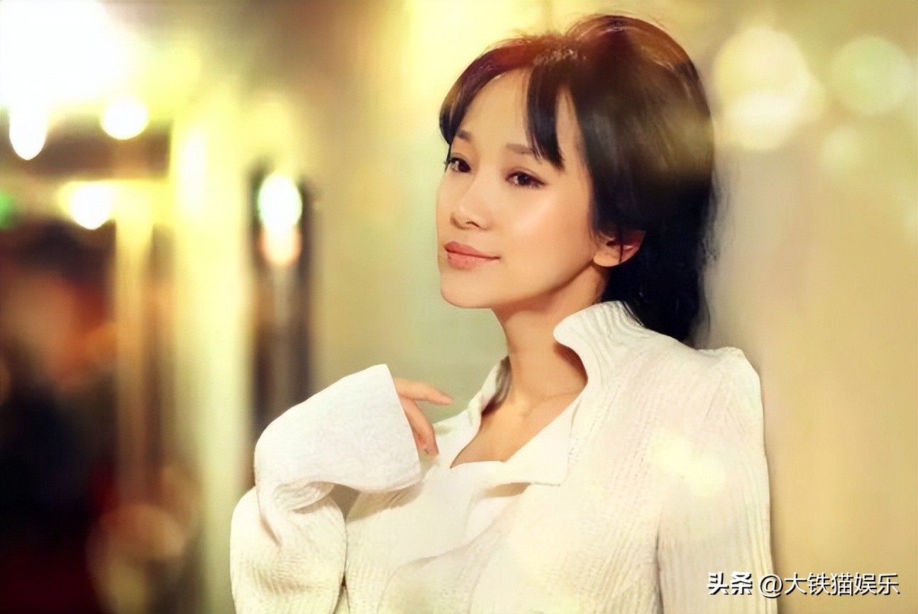 《雪豹》12年后男主凉了,女主退圈当霸总,“关系户”逆袭成顶流