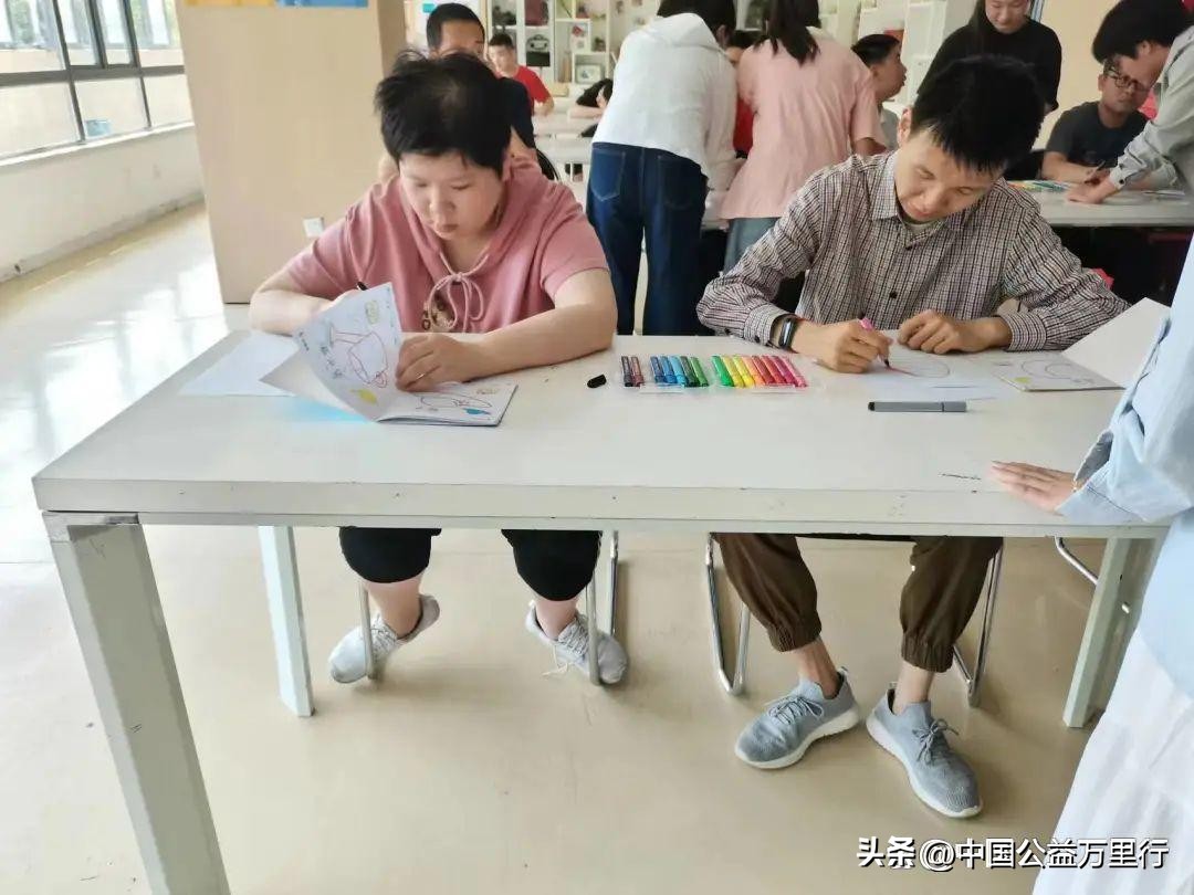 五行辨疾恙,七彩绘流光