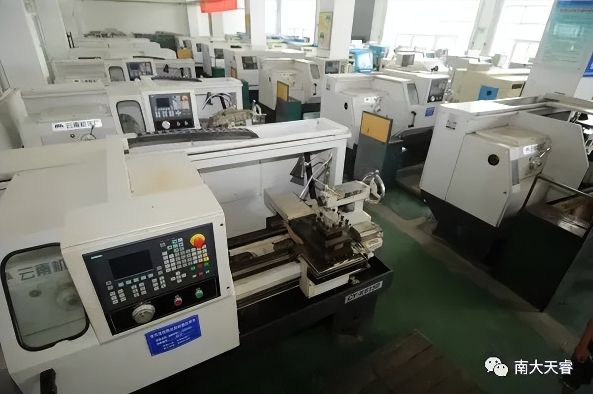 初中毕业数控技术就业前景,数控技术属于什么行业