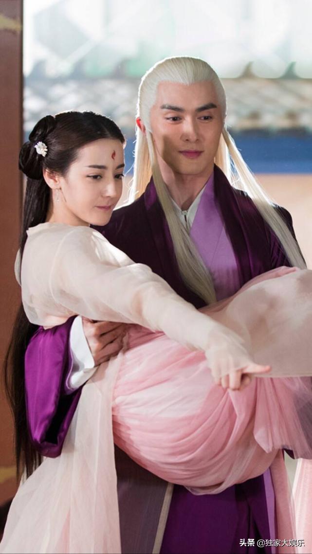 为什么只拍上半身,为什么只拍上半身镜头往下移