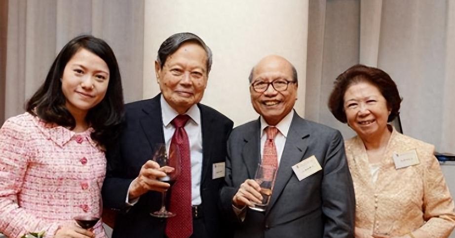 翁帆与杨振宁的爱情始末,翁帆和杨振宁爱之至深的表现