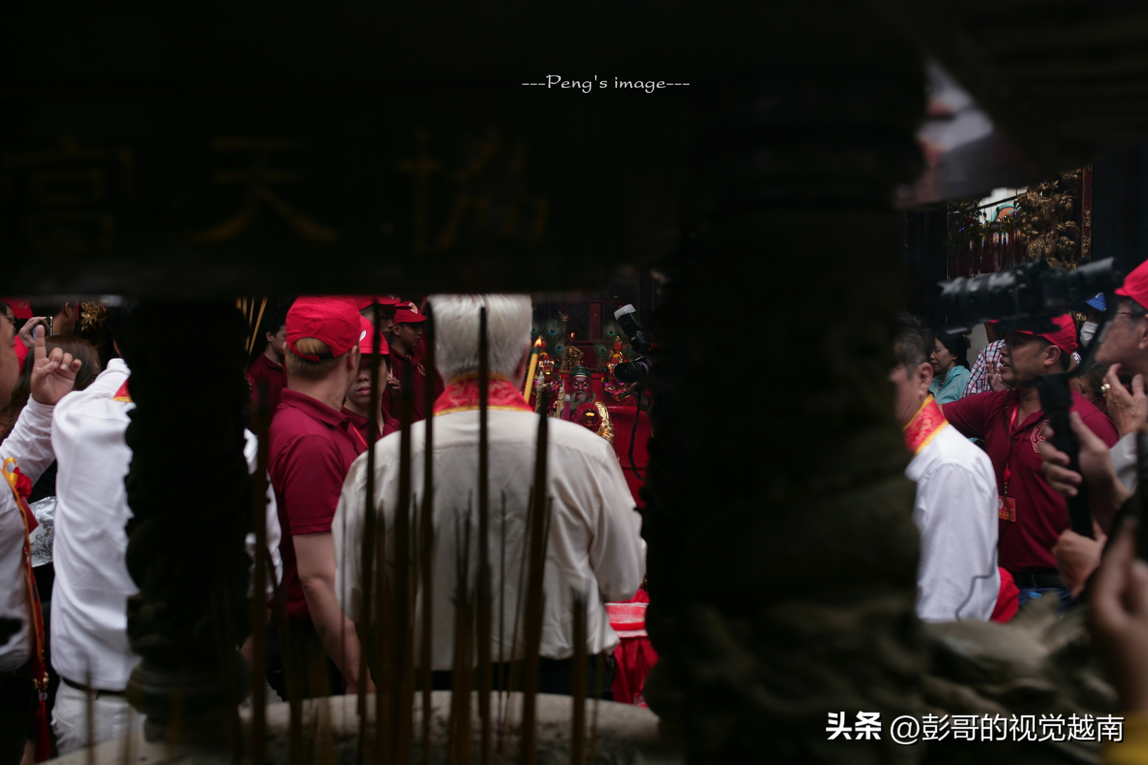 越南西貢華人的【恭請關聖帝君聖駕出遊】活動。