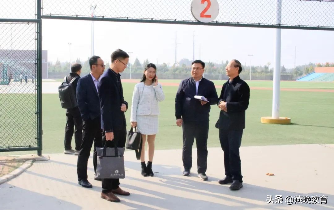 东莞育才教育集团到武邑宏达东方学校参观交流