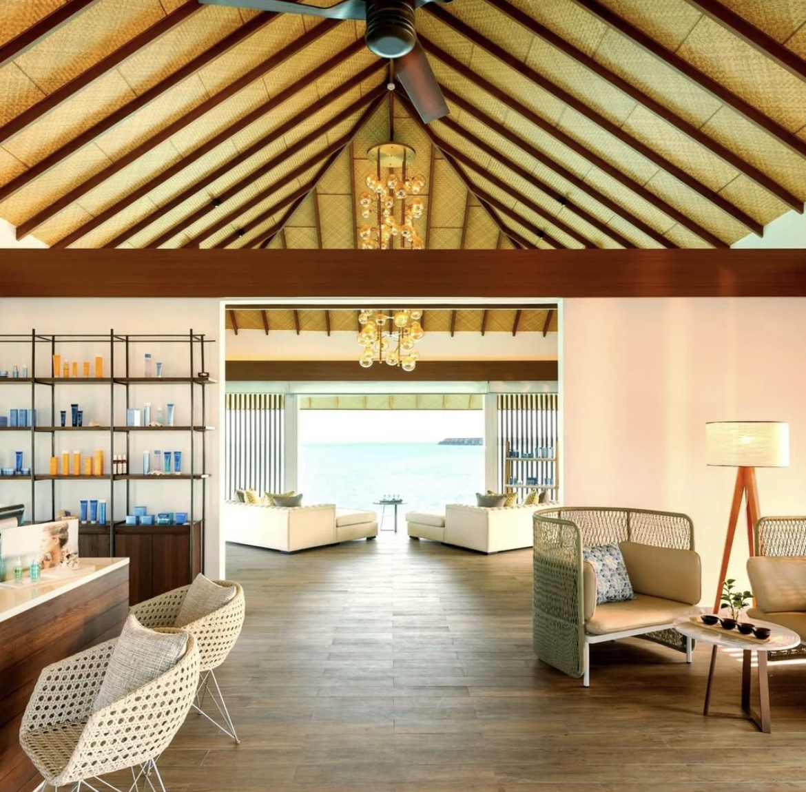 马尔代夫签证免签条件,淡季去马尔代夫选岛