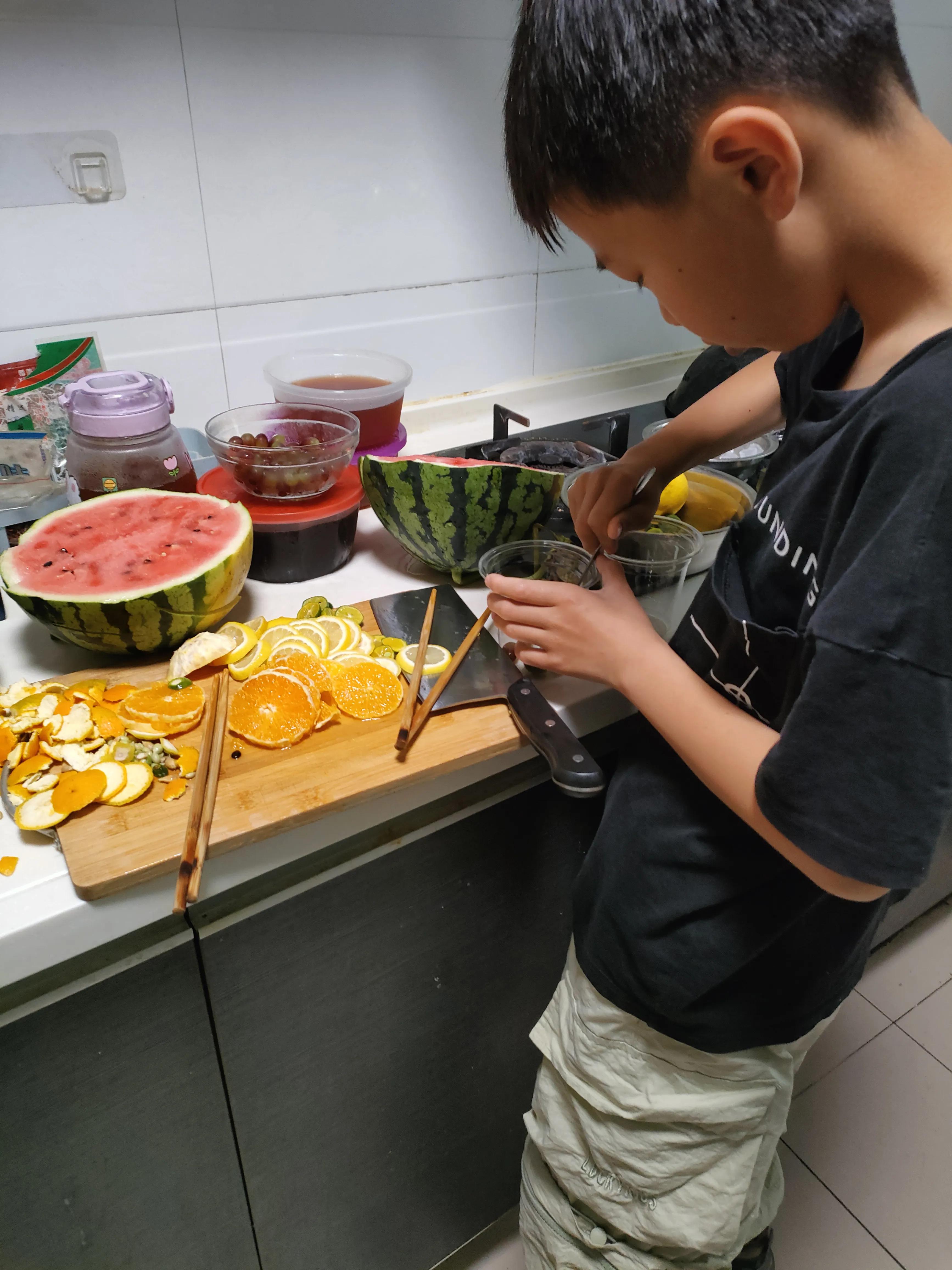 生活很苦喝杯甜茶,生活很苦茶叶很甜