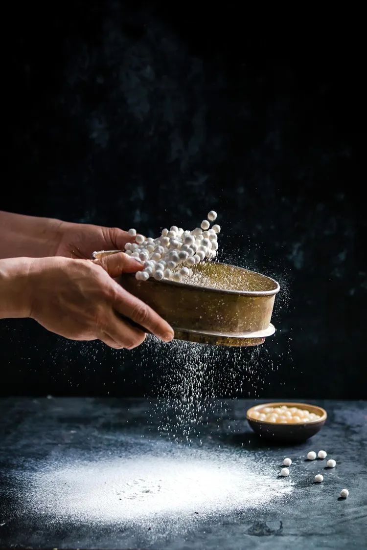 黑色背景拍出了真的好高级感,纯色背景怎么拍出来高级感