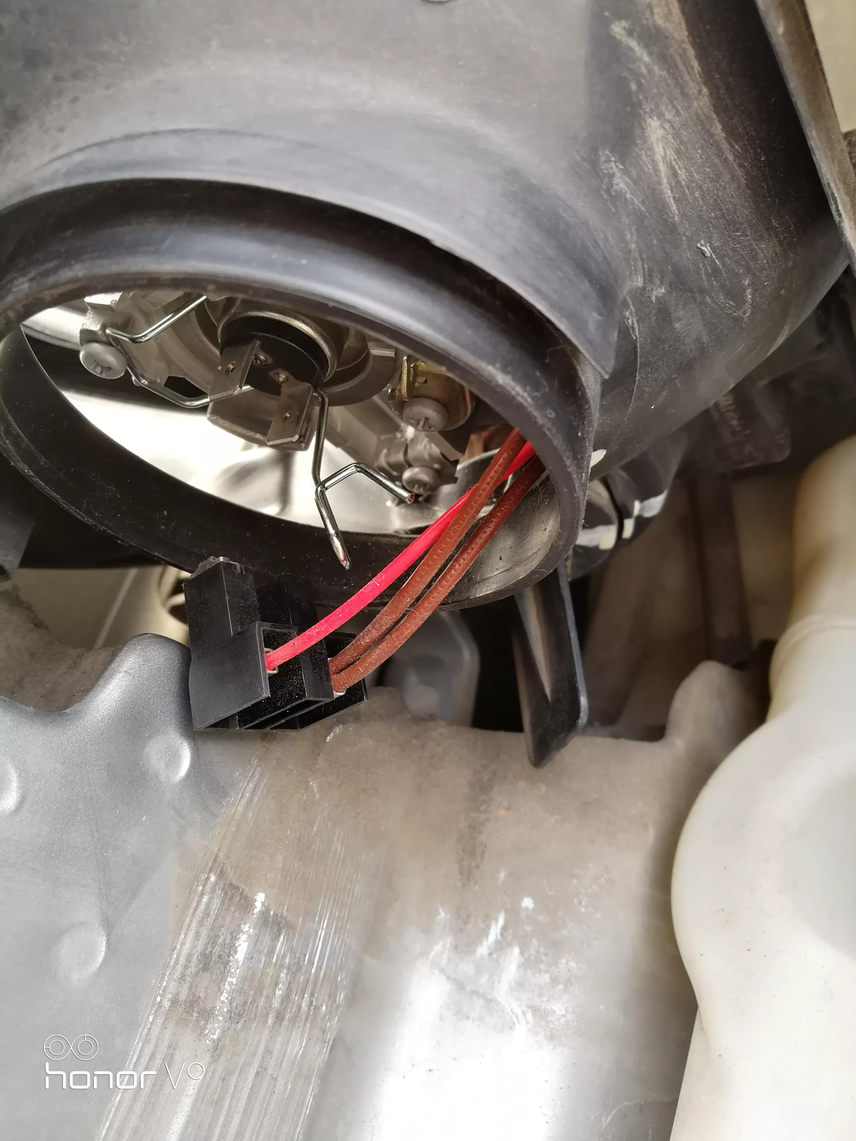 09大众polo近光灯怎么调高低,polo2011劲取改灯