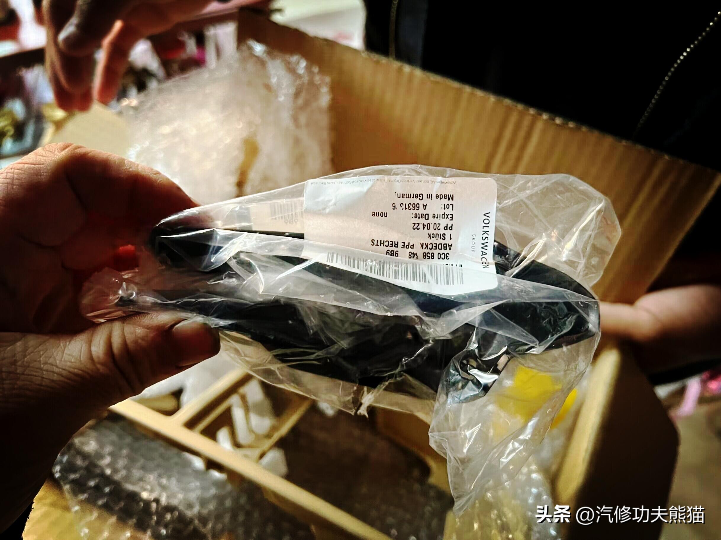 父亲老车翻新修复,父亲去世留下了的车去翻新