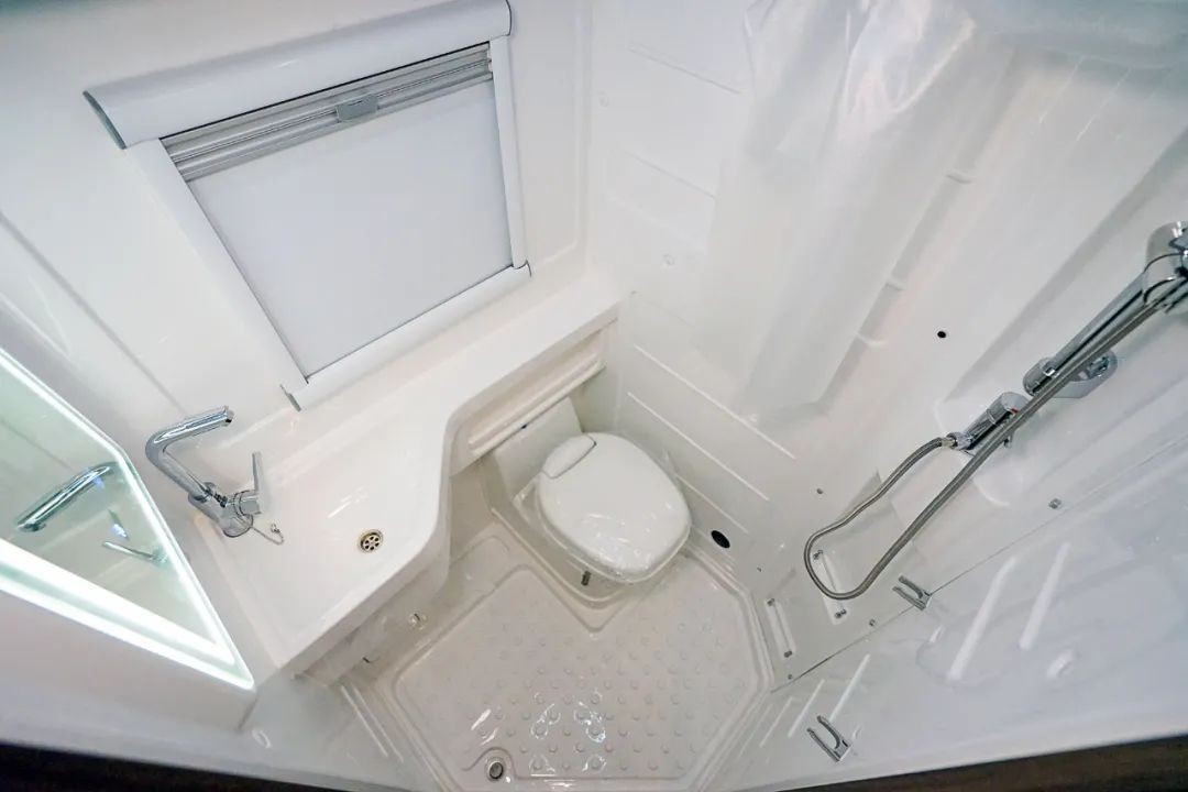 适合一家五口出游的房车,适合城市生活的赛德房车