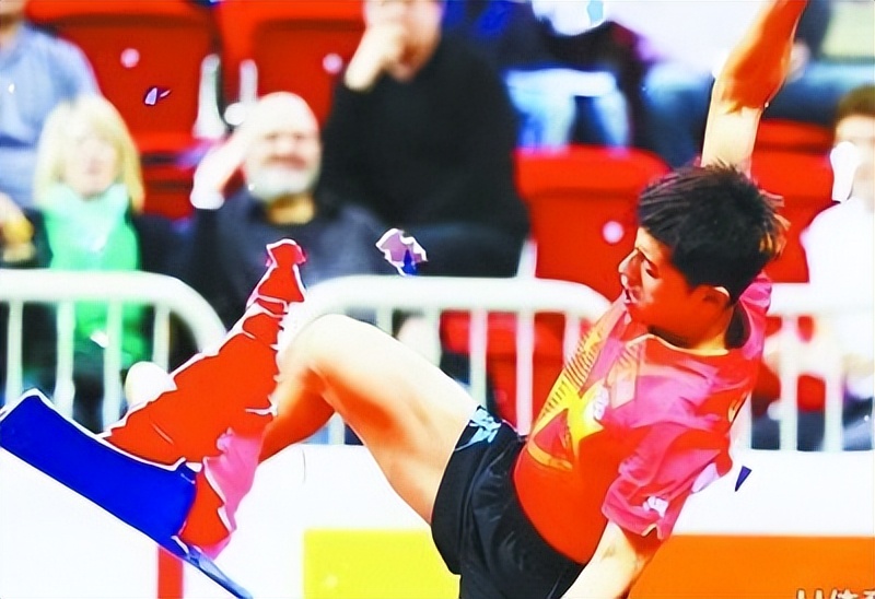 梁靖崑“球拍插裆”、粉丝互撕，体育界究竟怎么了？