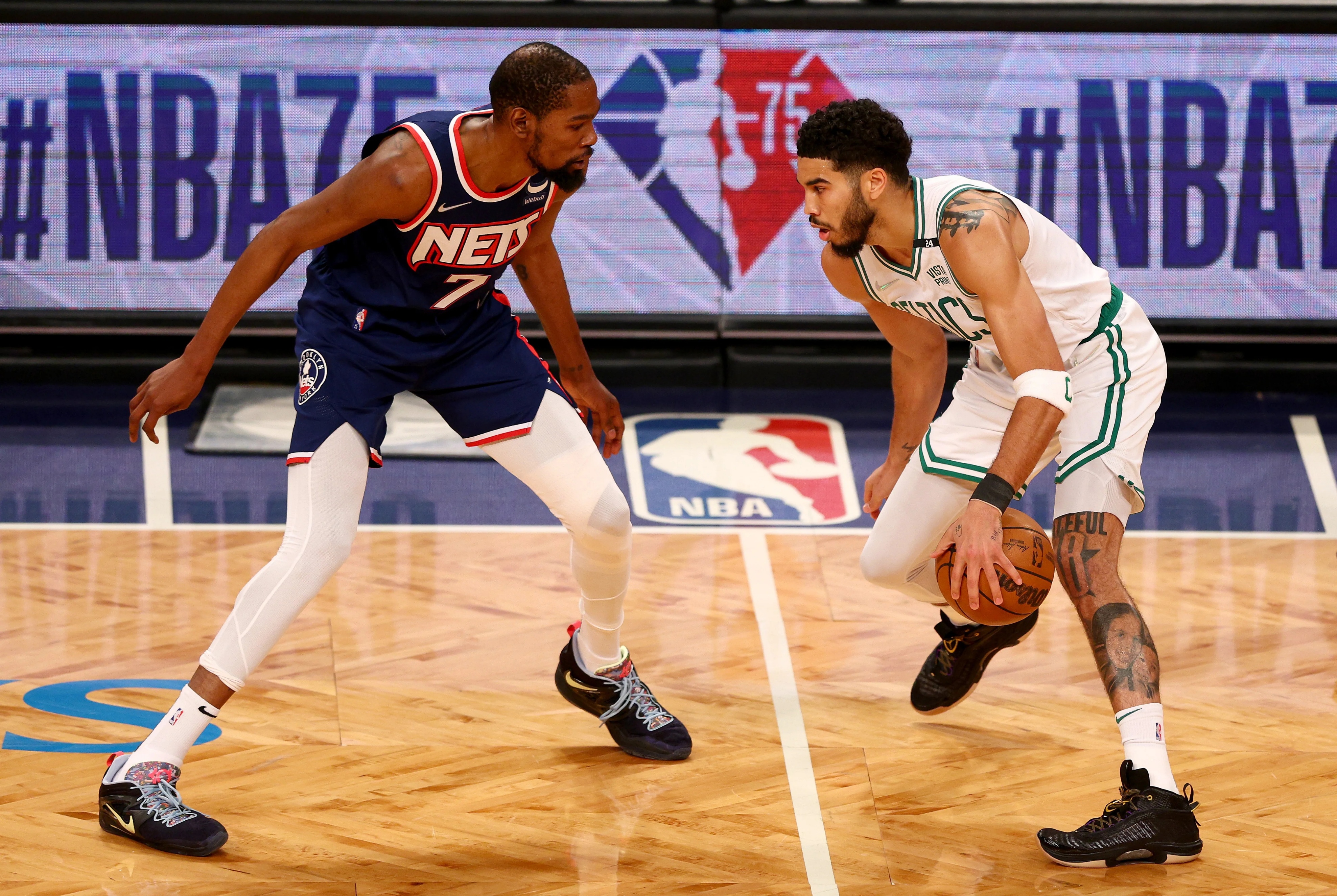 篮网、凯尔特人酝酿1换4交易?牵涉杜兰特、杰伦布朗、斯马特?