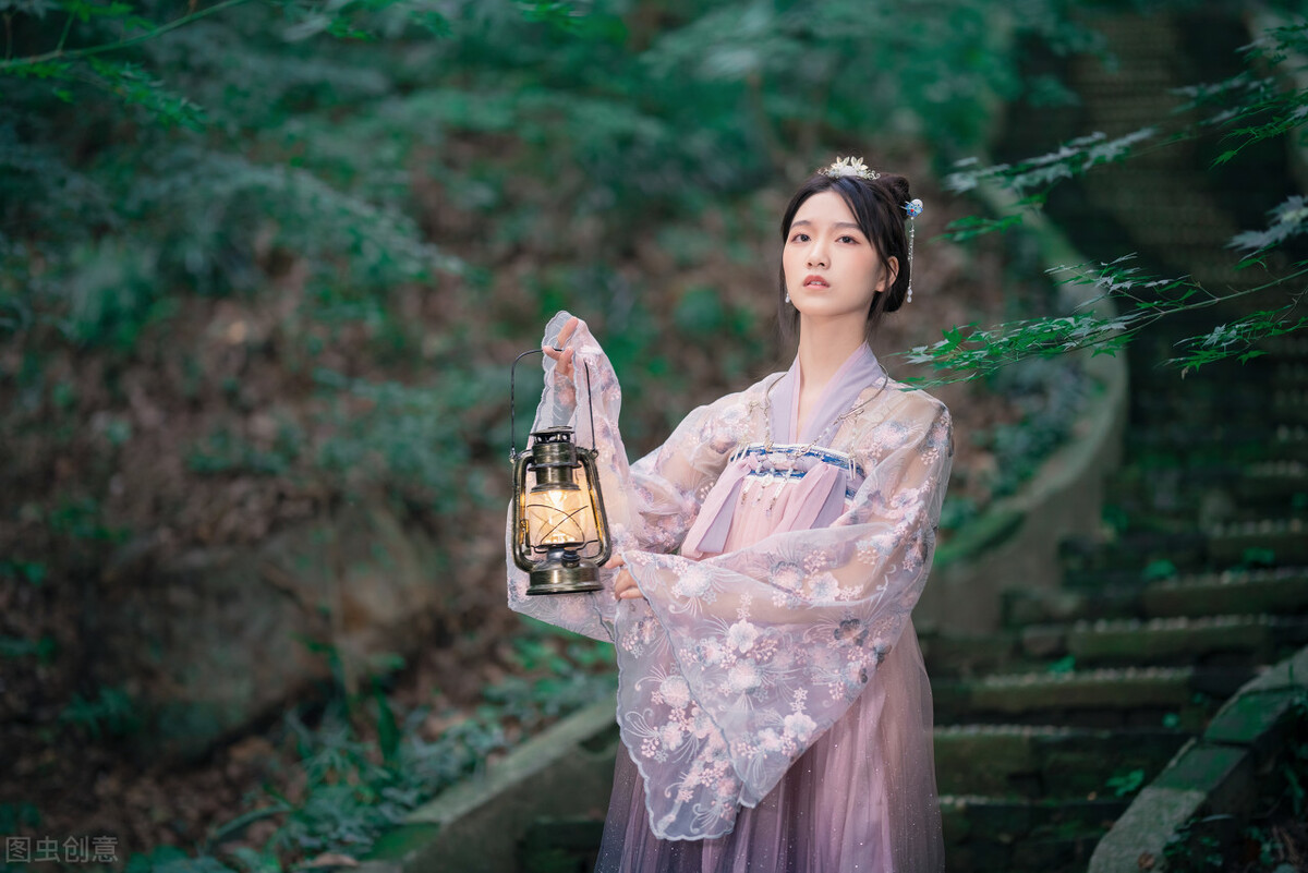 小戎诗经写的是哪里,诗经小戎全文及注解