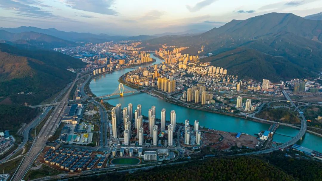 文明新风滋养百姓生活,文明新风浸润城乡