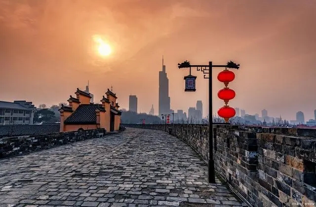 南京好玩的地方,南京是个好地方歌曲