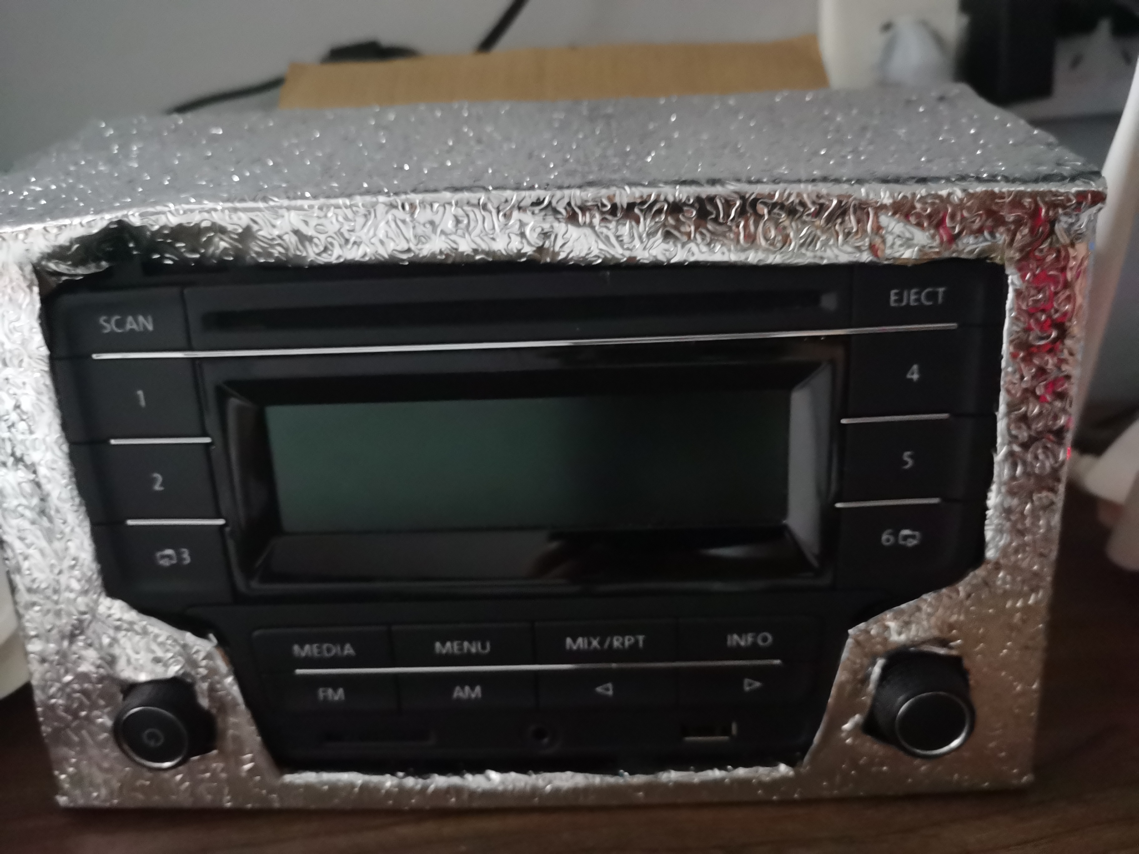 居家隔离期间无聊下单车用CD机改装家用CD*放播**器