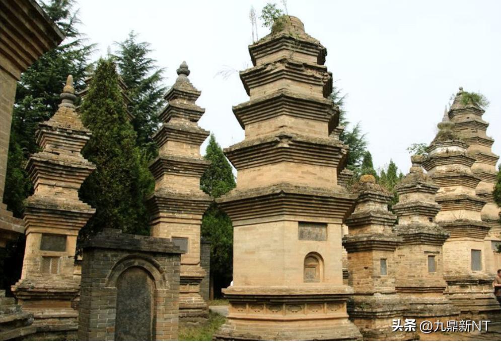 中国的佛塔一般是多少层,中国的佛塔均为高僧的骨塔吗