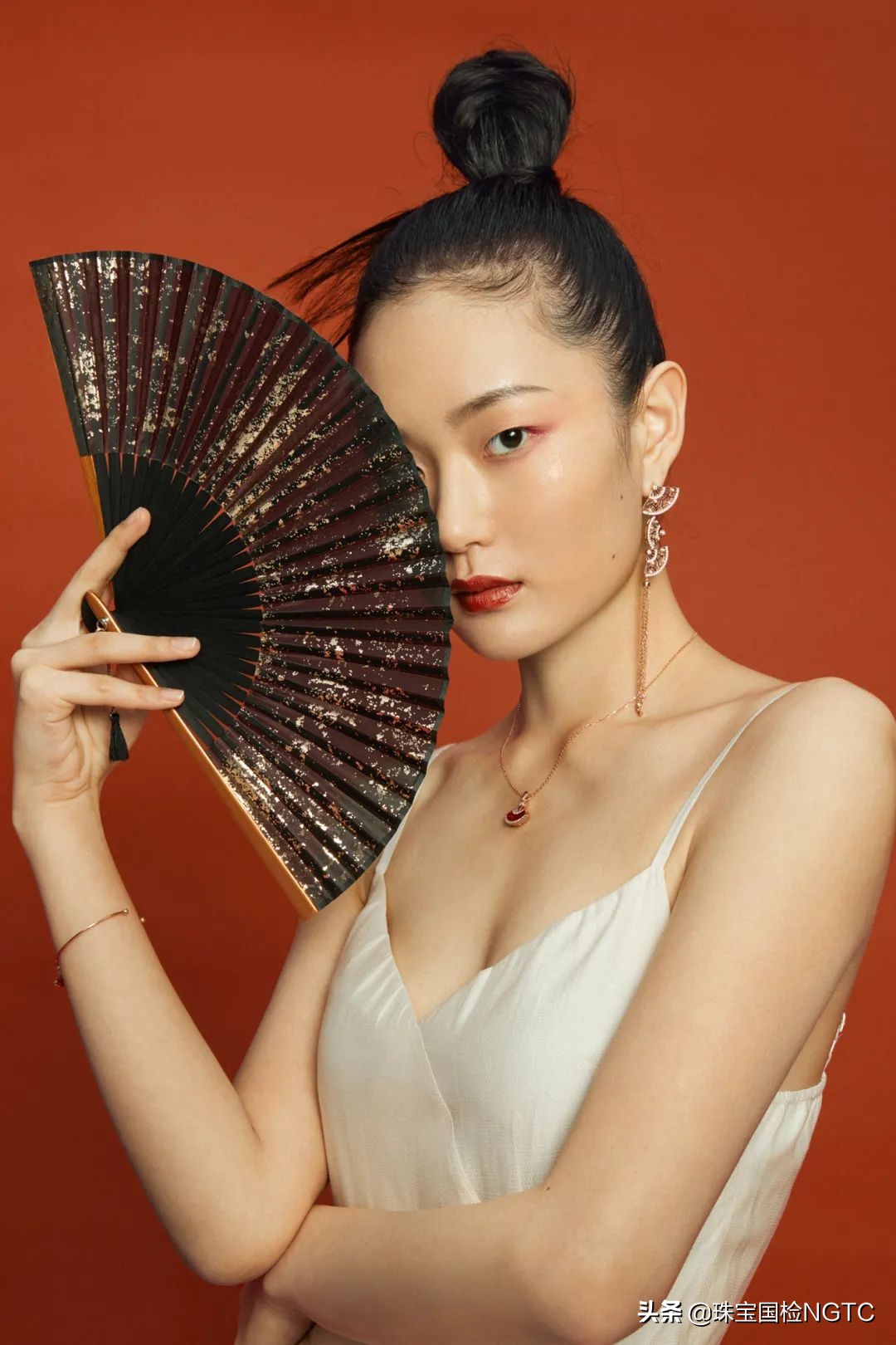 潮宏基珠宝高定金钻系列,潮宏基花丝镶嵌博物馆