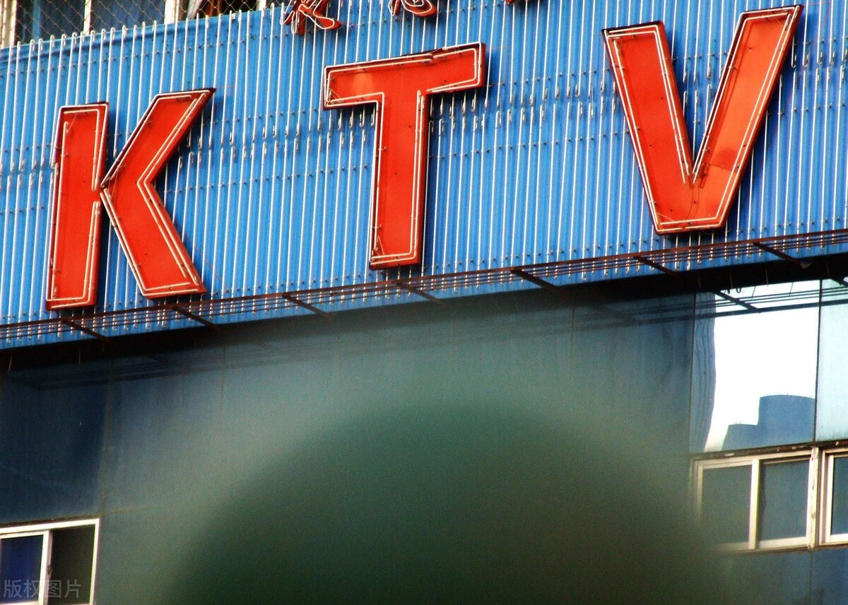 郑州有哪些娱乐场所,从高人气到衰弱的网红店经历