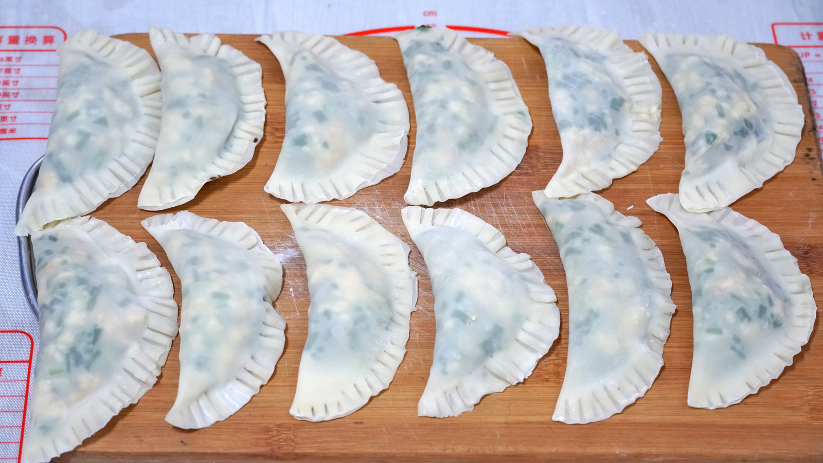 面粉这样做酸甜可口出锅瞬间抢光,面粉的独特做法每一口都酥掉渣