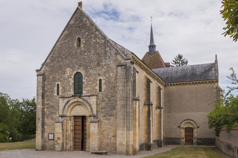 法国巴黎著名景点英文介绍,巴黎名胜古迹详解