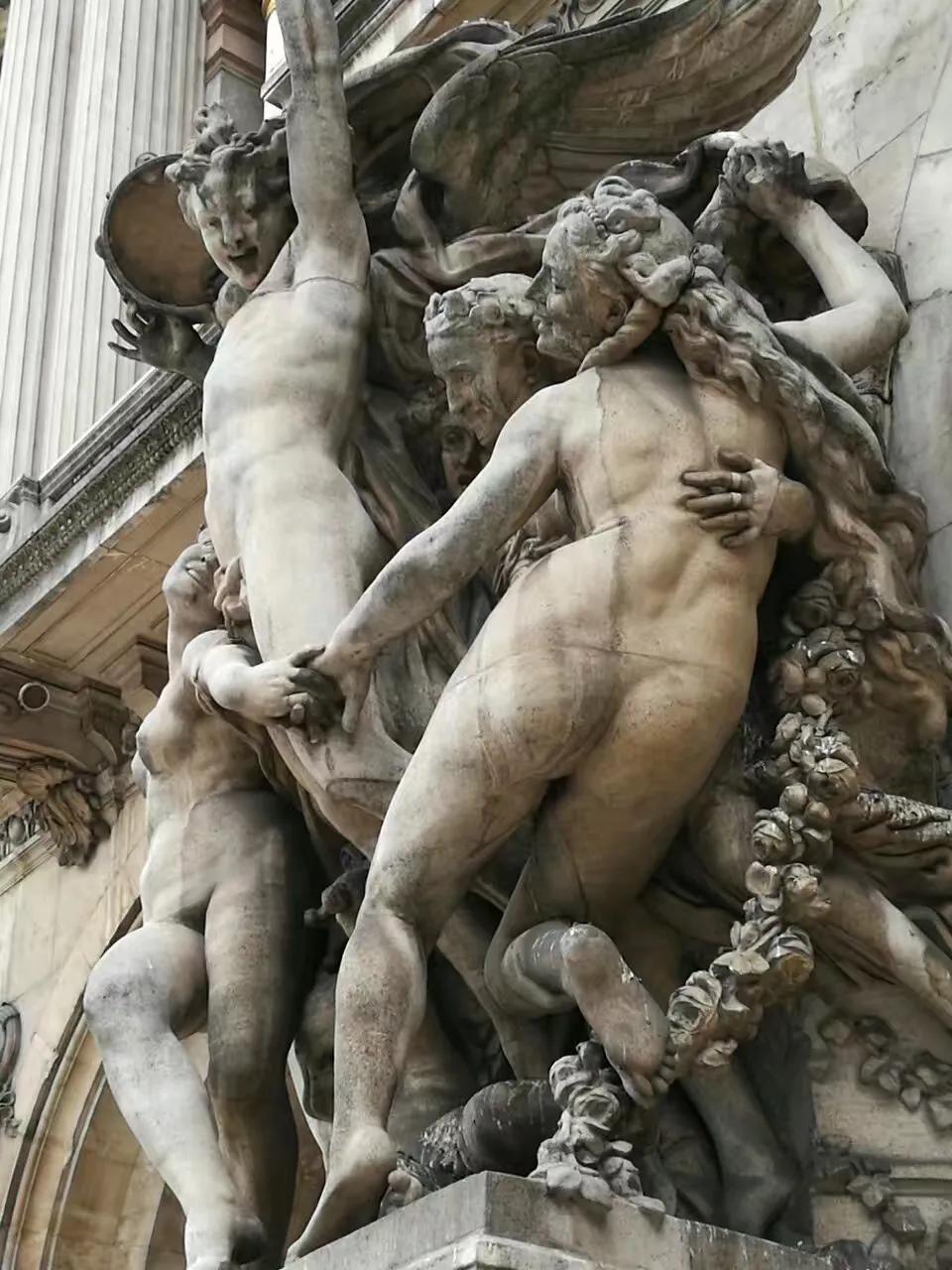 巴黎自由行详细攻略,旅行去巴黎如何坐地铁