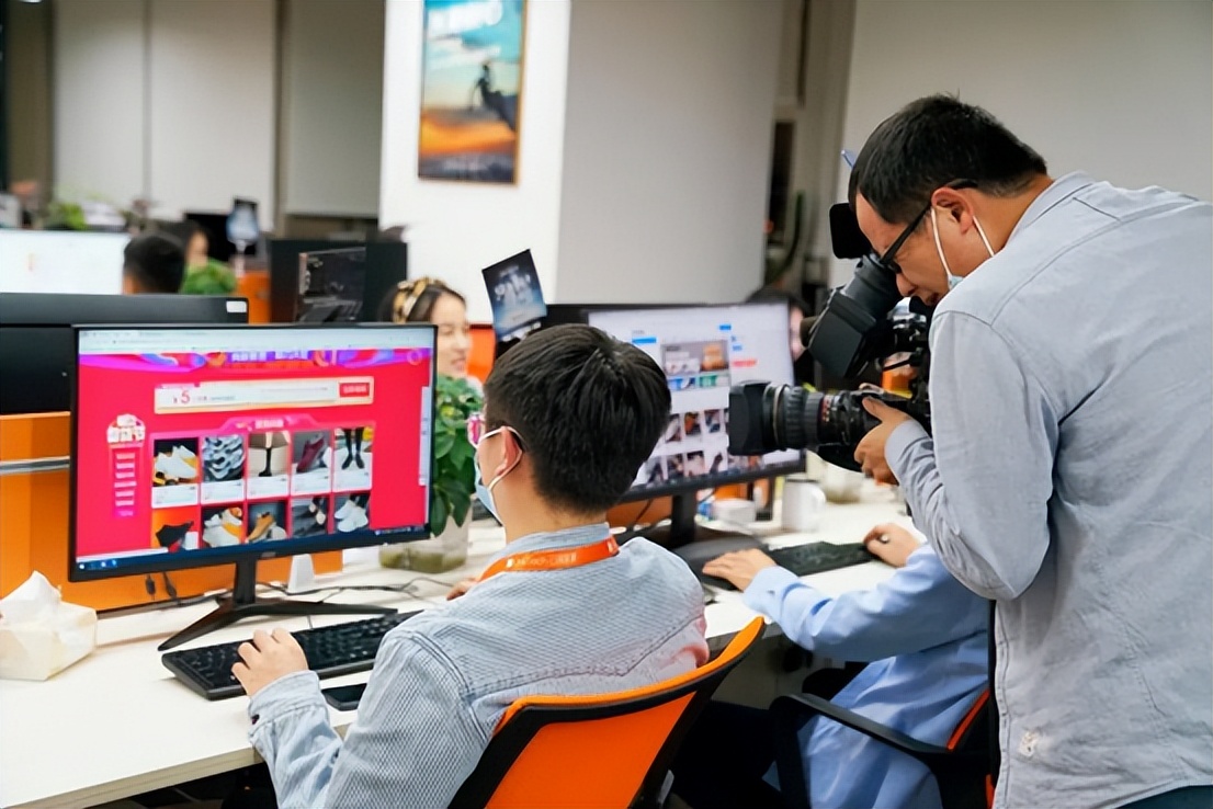 泉州电商积极迎战“双十一”，鞋捕头备货节火力全开