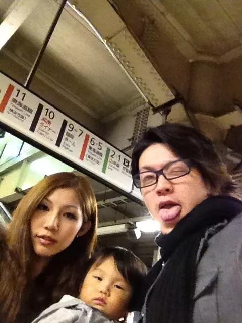 牛郎被爆黑幕,日本“牛郎债务陷阱”坑骗女性