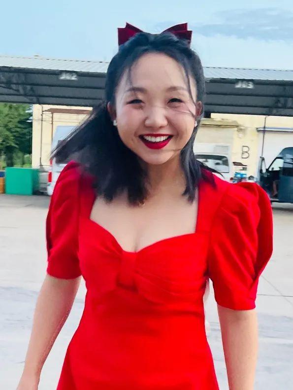 圆脸的人是显老气还是显年轻,怎么区分大方圆脸和小方圆脸