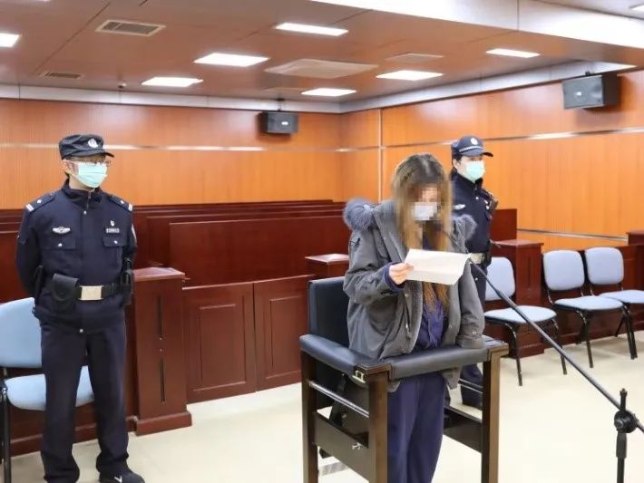 广州挂靠社保被罚案例,2018年挂靠交的广州社保违法吗