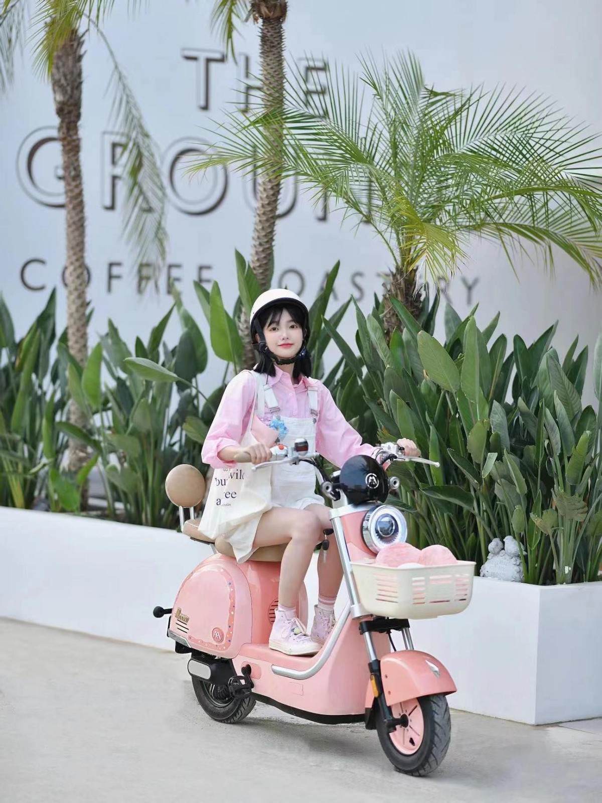 爱玛蛋蛋网红车,爱玛2023小熊网红车全新上市