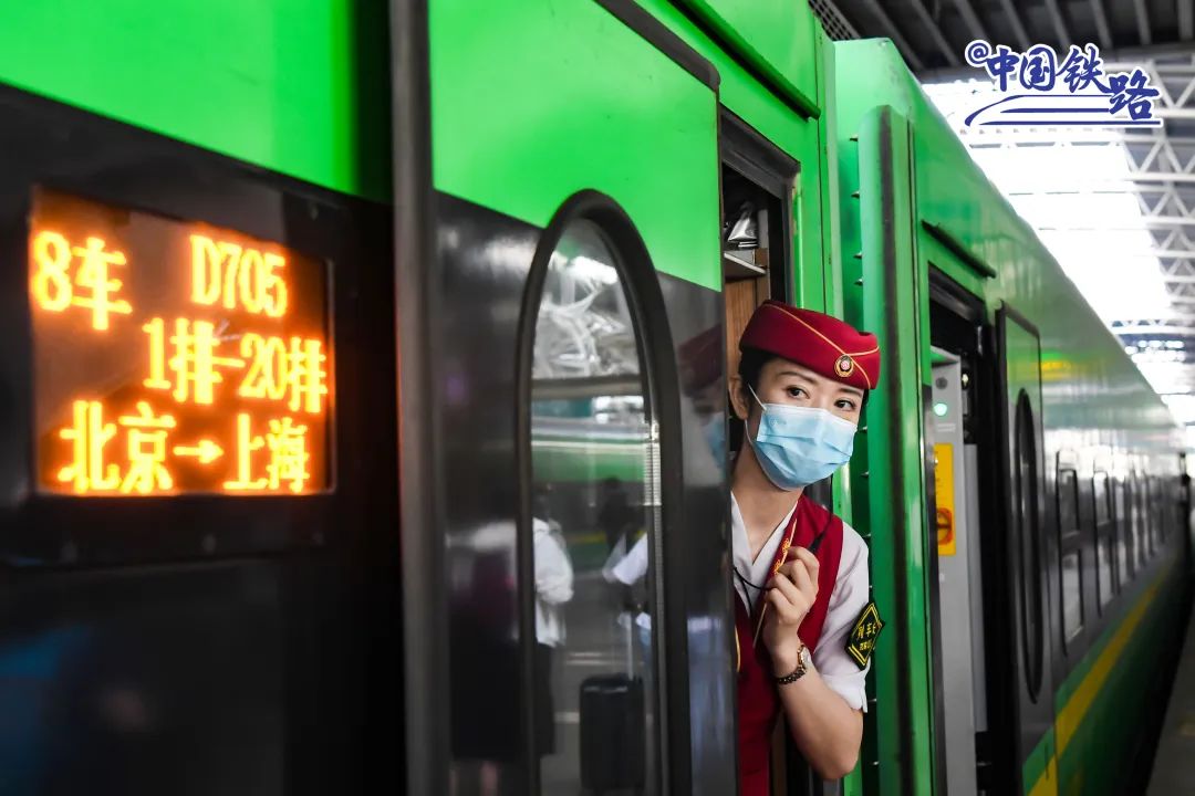 复兴号d728动卧一等卧是什么样的,复兴号二等卧啥样