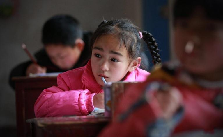 女孩身高发育规律是啥？月事只是分水岭，做好这些还能搏一搏